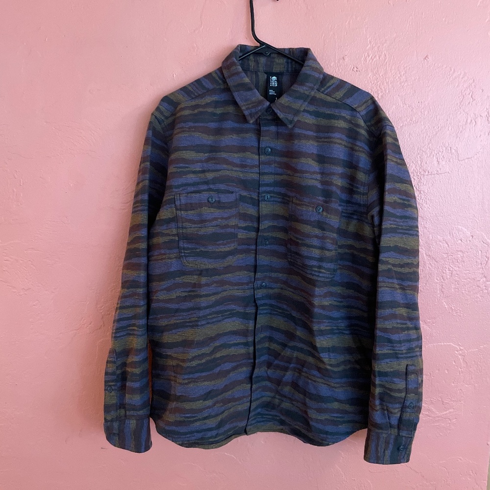 Mountain Hardware men’s flannel overshirt